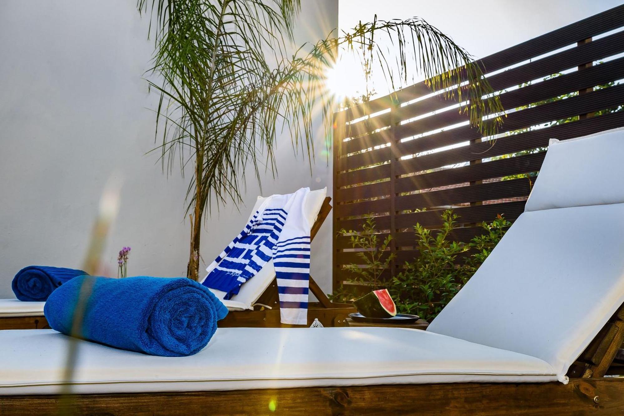 Solar Apartments Agia Marina Екстериор снимка