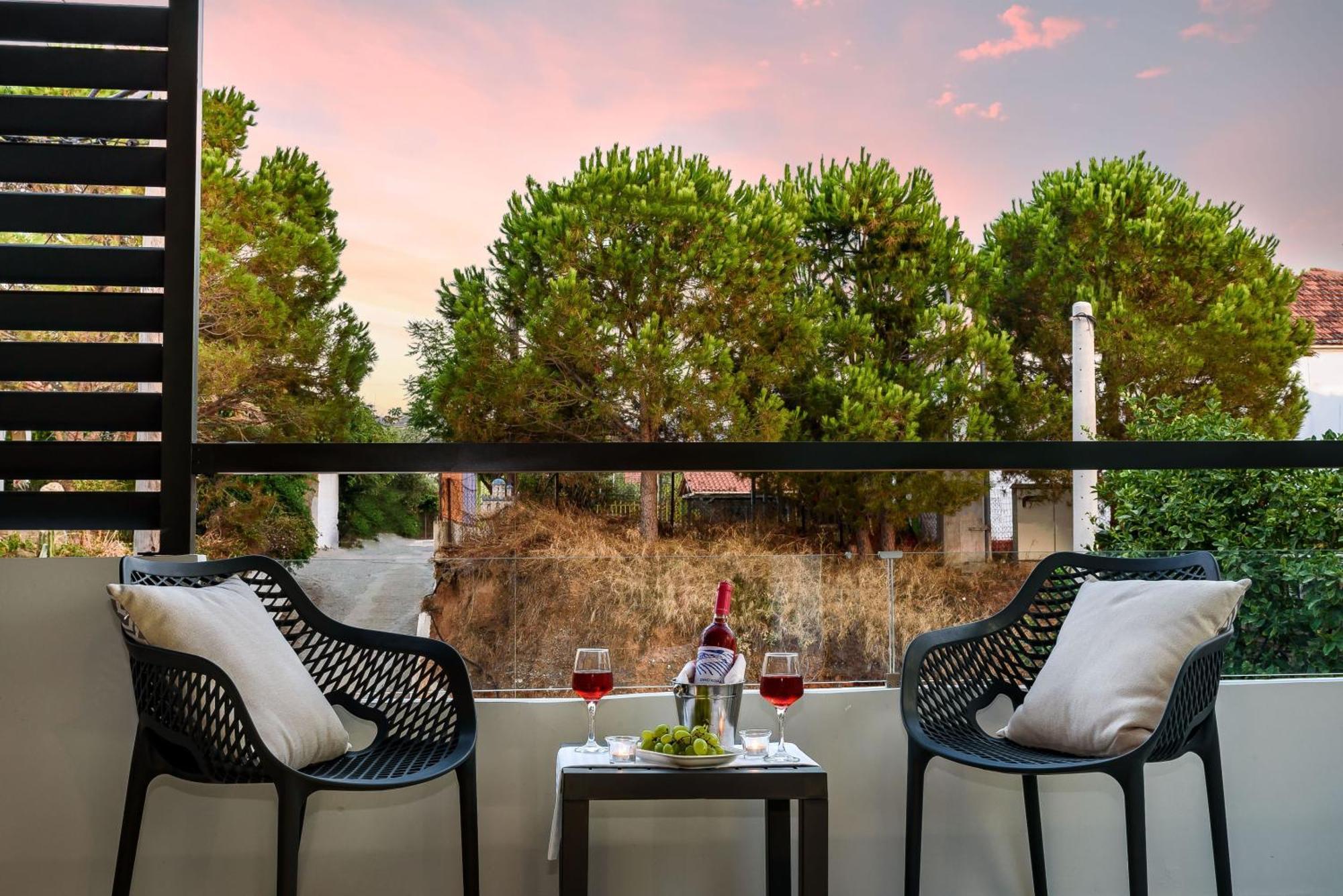 Solar Apartments Agia Marina Екстериор снимка